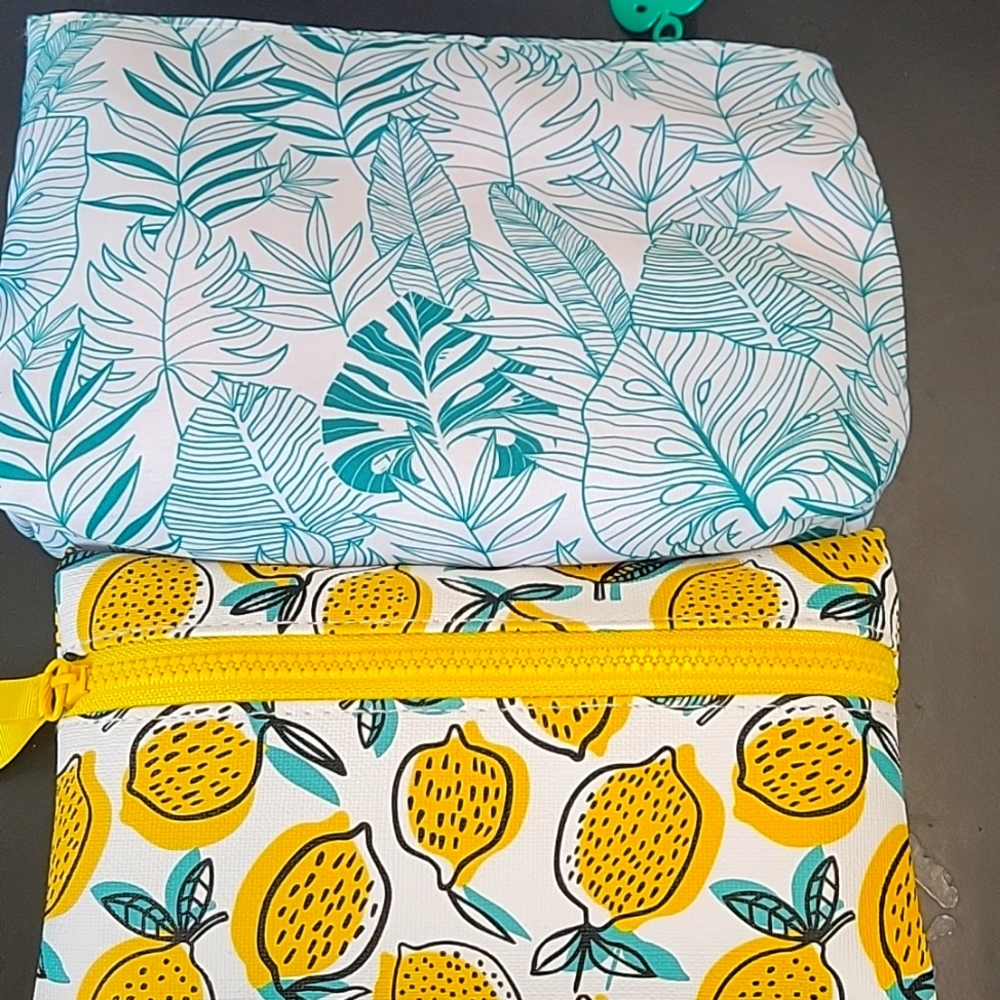 Little zip bags